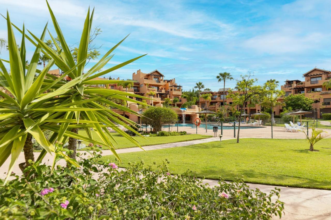 Luxury 3 Bed Sea Views With Pool Apartment *